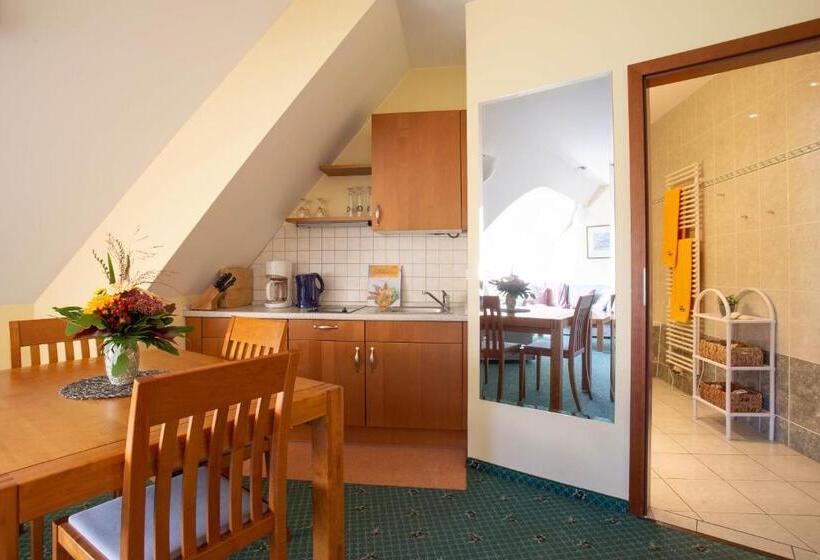 בית מלון כפרי Fischhaus Am Kleinen Glubigsee