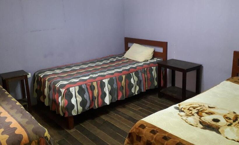הוסטל Aventura Chachapoyas Backpackers