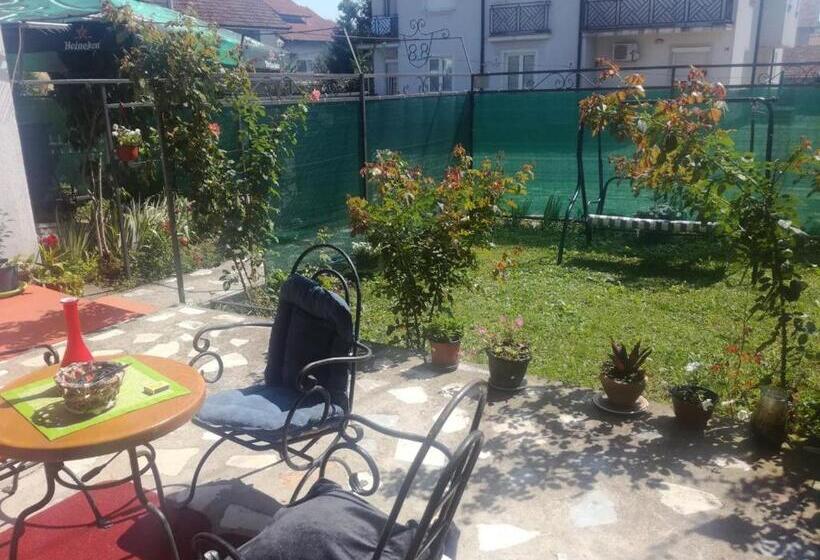 تختخواب و صبحانه Noa.s Pansion 88