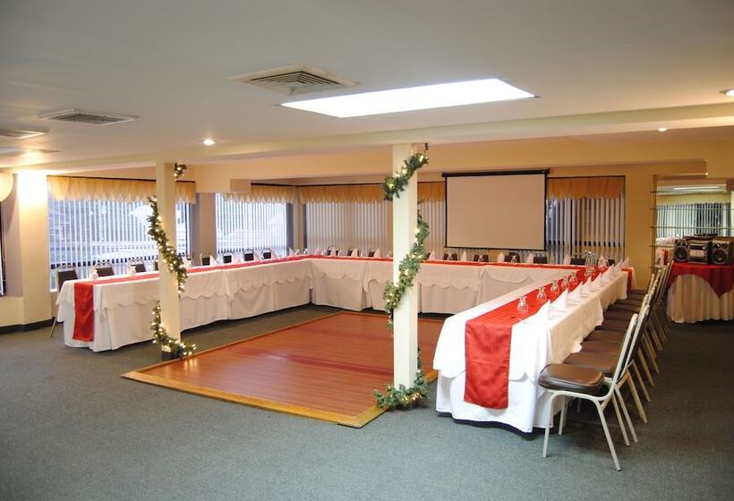 Aparthotel La Cordillera