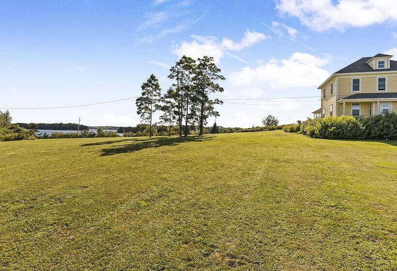 فندق Bayview Pines Country Inn B&b