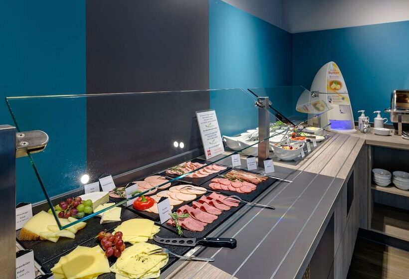 هتل Ibis Köln Frechen