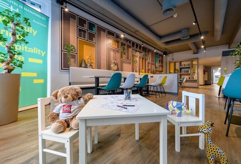 هتل Ibis Köln Frechen