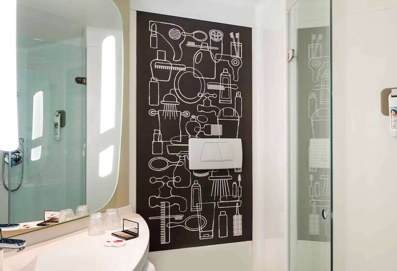 هتل Ibis Paris Saint Denis Stade Sud
