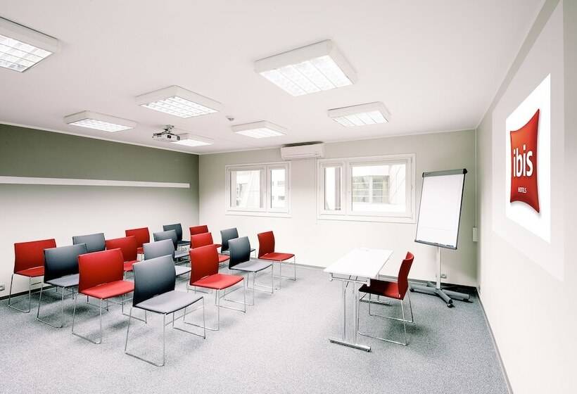 هتل Ibis Warszawa Centrum