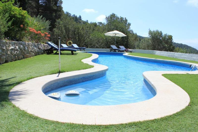 هتل Masia Sumidors