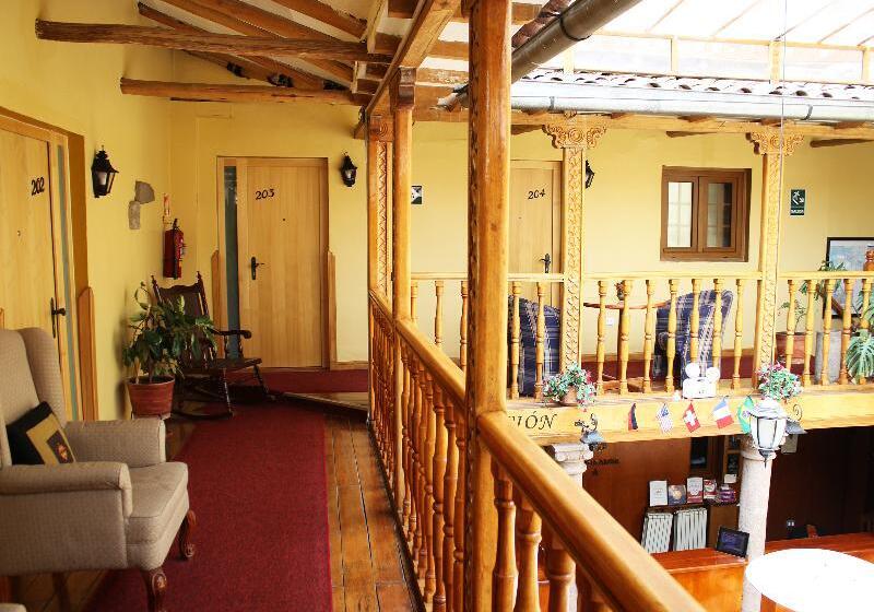 בית מלון כפרי & Mirador Los Apus