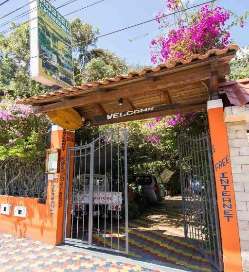 هاستل Hostal Chimenea