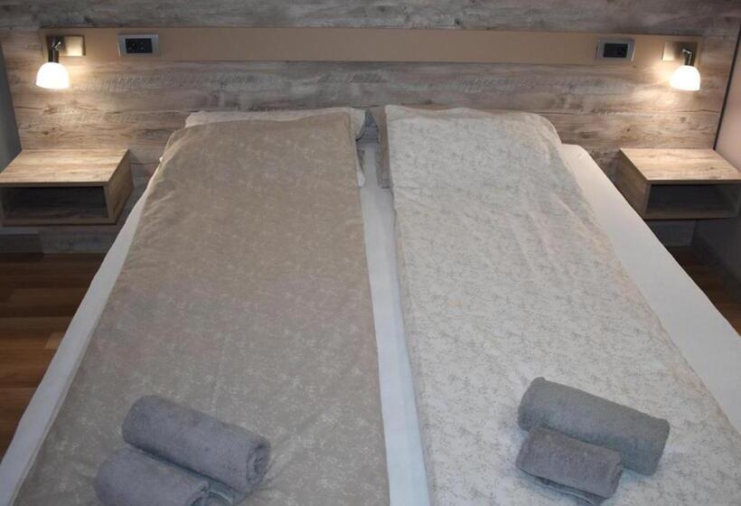 پانسیون Apartmani Zrenjanin