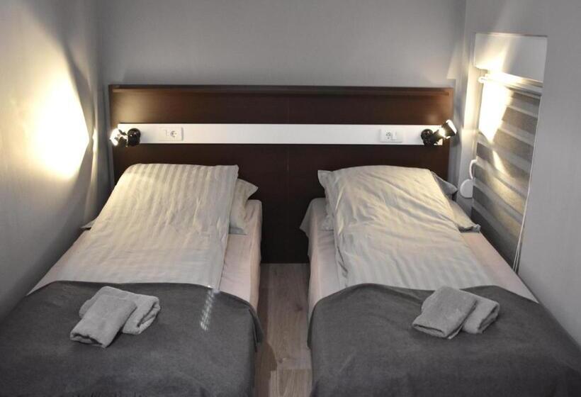 پانسیون Apartmani Zrenjanin