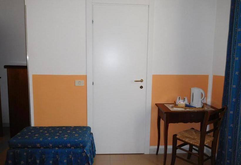 پانسیون Baia Delle Favole Affittacamere