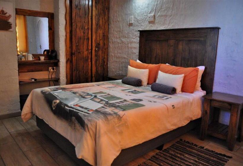 ペンション Flamboyant Guesthouse