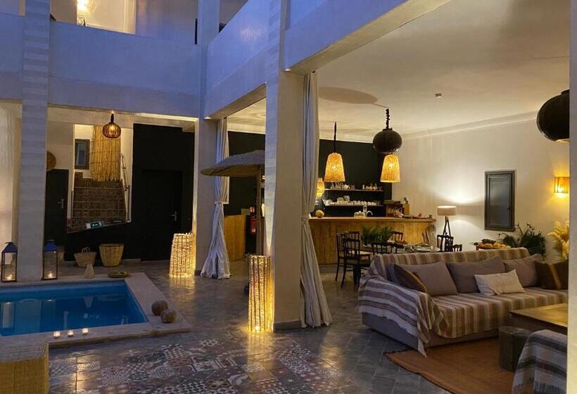 ペンション Le Patio Du Lac