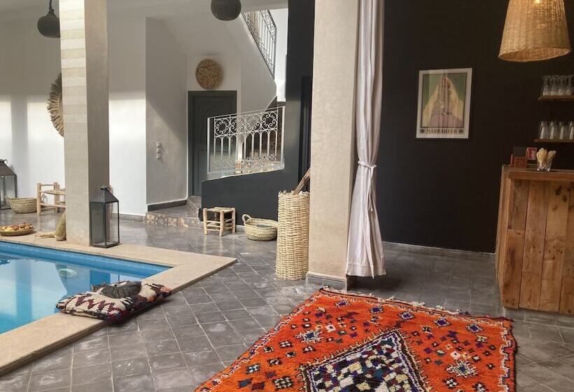 ペンション Le Patio Du Lac