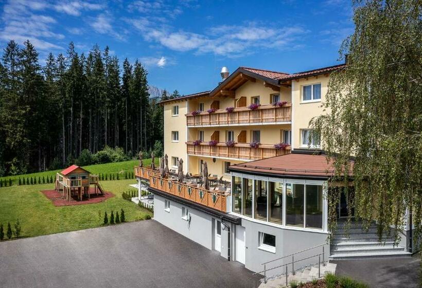 פנסיון Der Alpenblick