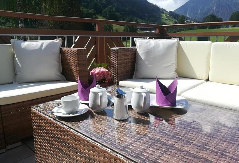 פנסיון Der Alpenblick