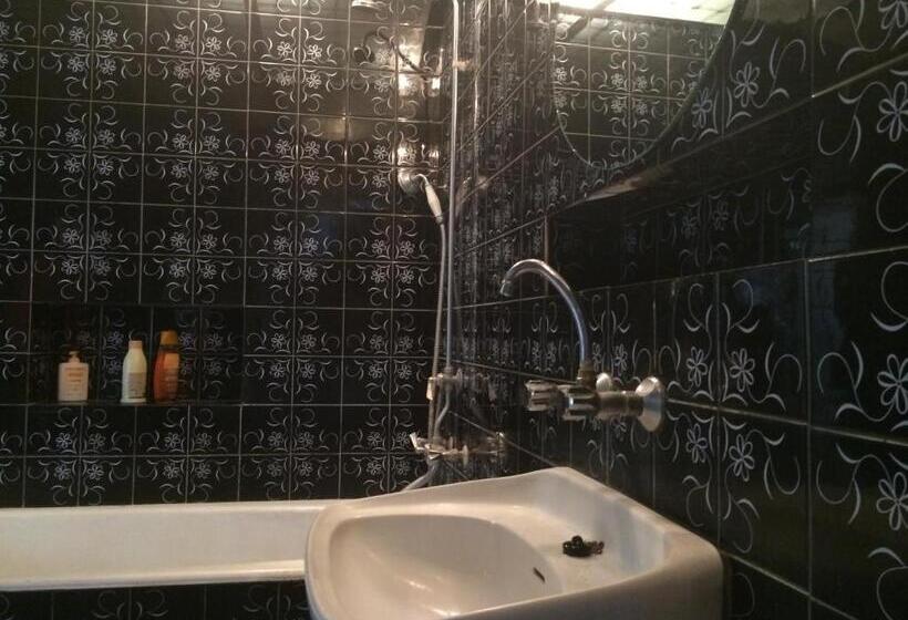 پانسیون Guest House Deda Lali