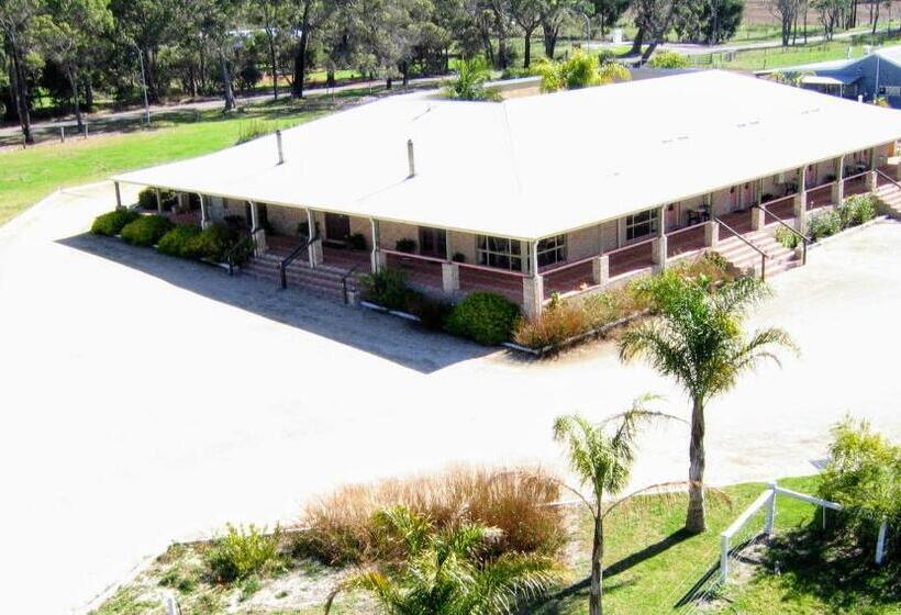 101 Oatlands
