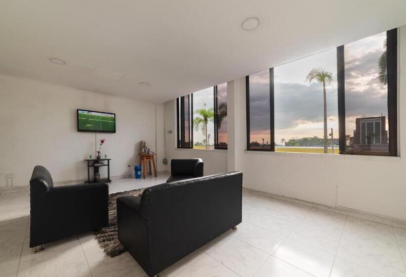 هتل Ayenda 1122 Victoria