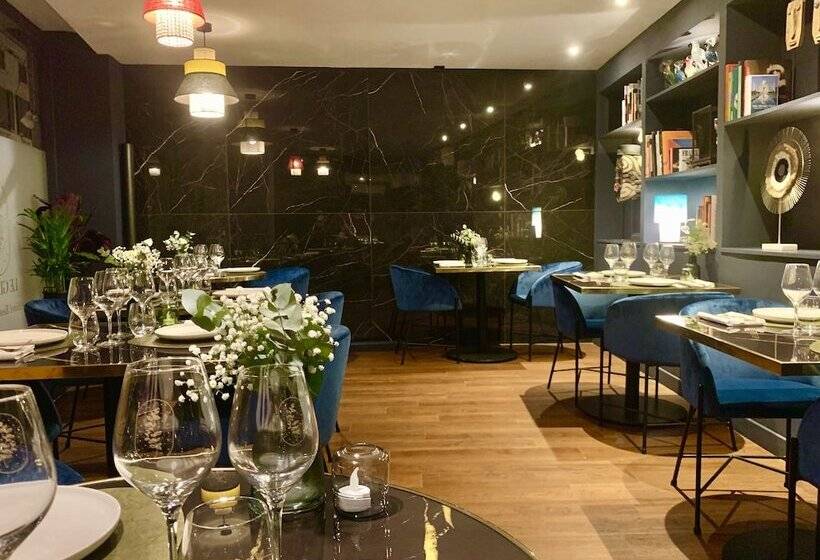 호텔 Hôtel   Restaurant Le Globe
