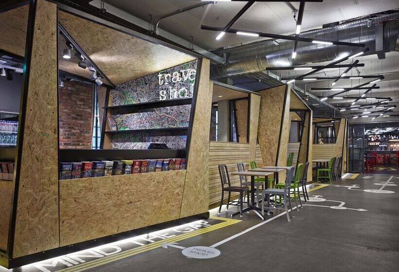 هاستل Generator London