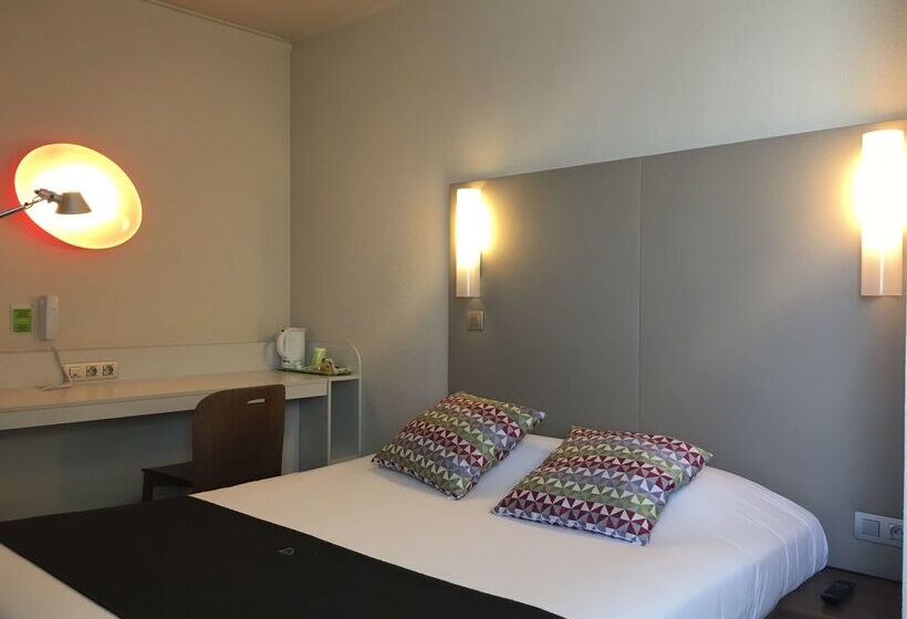 Отель Campanile Marne La Vallee  Bussy Saint Georges