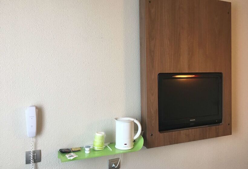 Отель Campanile Marne La Vallee  Bussy Saint Georges