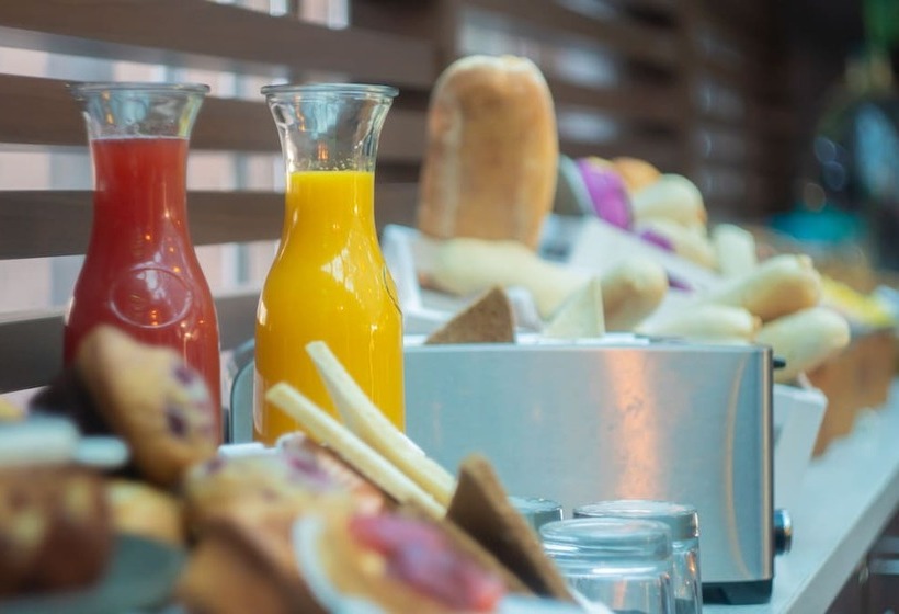 هتل Four Points by Sheraton Santiago