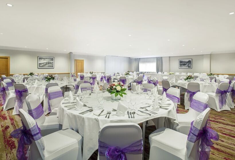 호텔 Leonardo Inverness