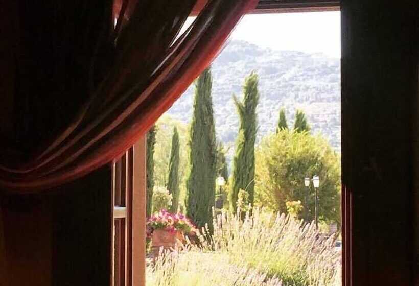 Отель Relais Villa Baldelli