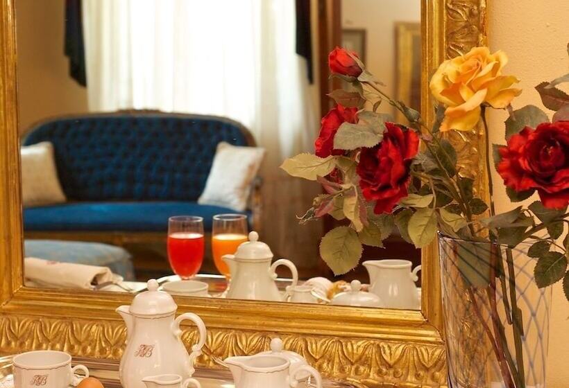 Отель Relais Villa Baldelli