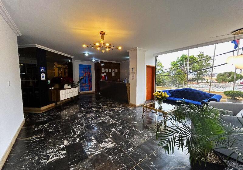 هتل Stanford Suites