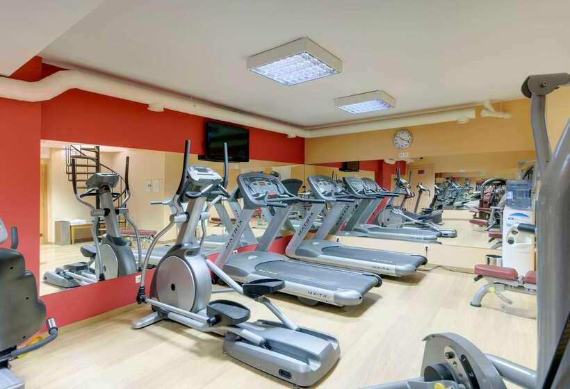 ホテル Tryp By Wyndham Porto Expo