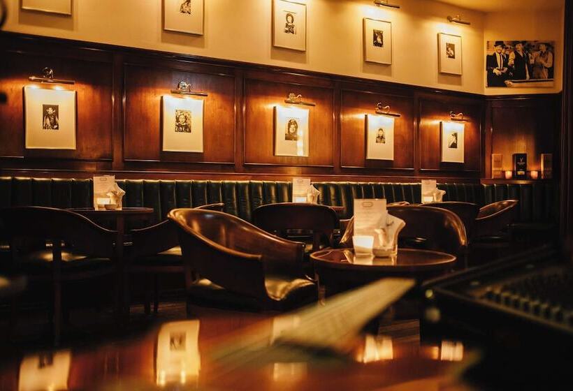 住所  Lindner Hotel Frankfurt Main Plaza, Part Of Jdv By Hyatt