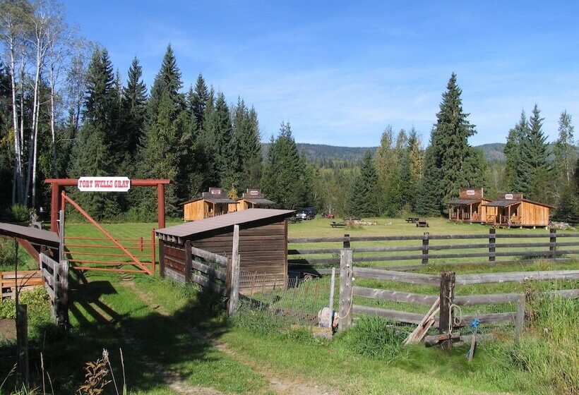 فندق Fort Wells Gray Rustic Cabins Hostel