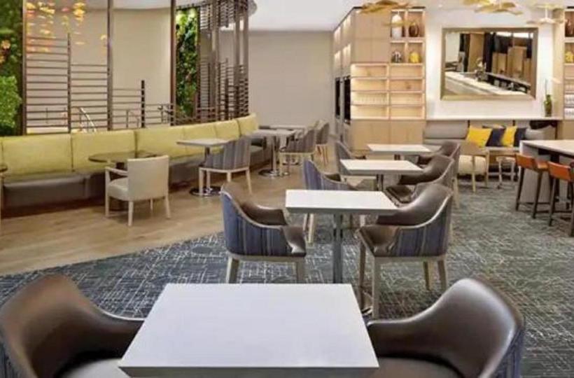 בית מלון כפרי Hilton Grand Vacations Club Chicago Magnificent Mile