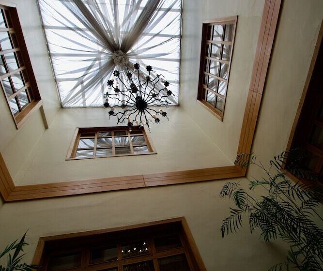 צימר Pepe S House Cuenca I Hotel & Boutique Hostel