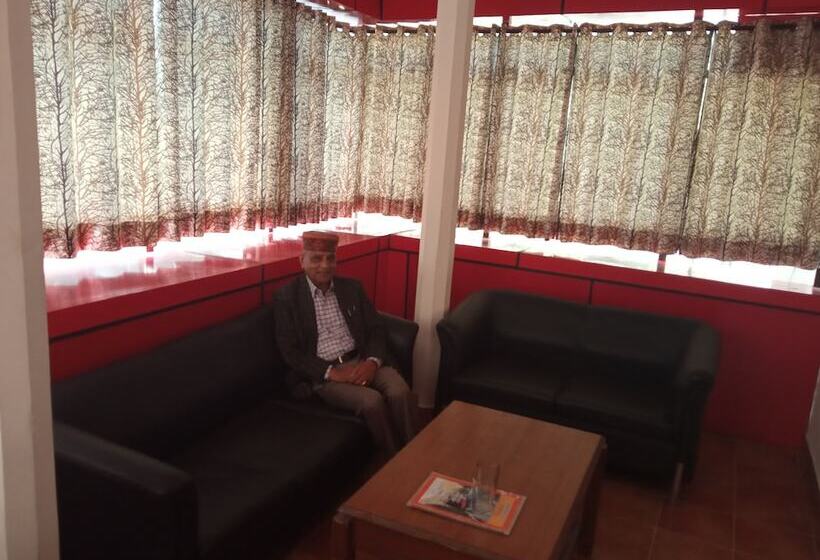 فندق Triund Trek