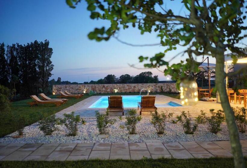 هتل Agriturismo Tenuta Carrino