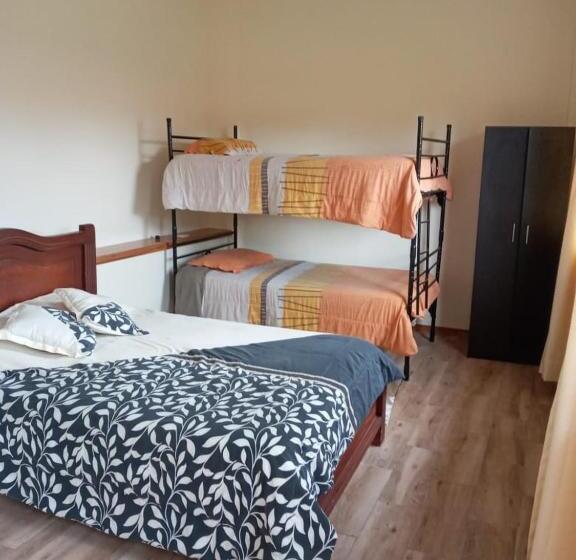 هتل Tababela Airport B&b