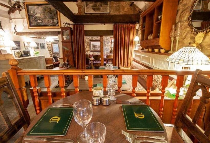 簡易ホテル The Tankerville Arms