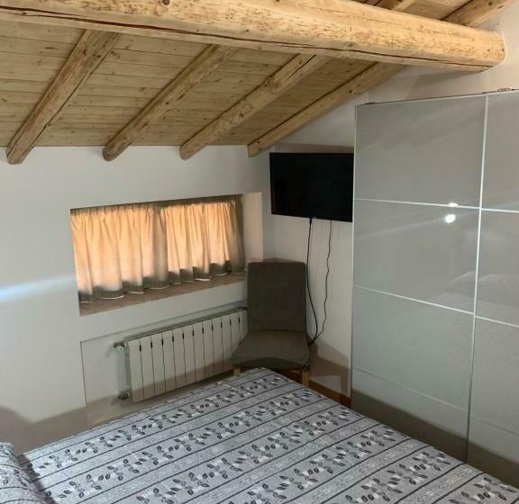 پانسیون Rooms Teatro Greco