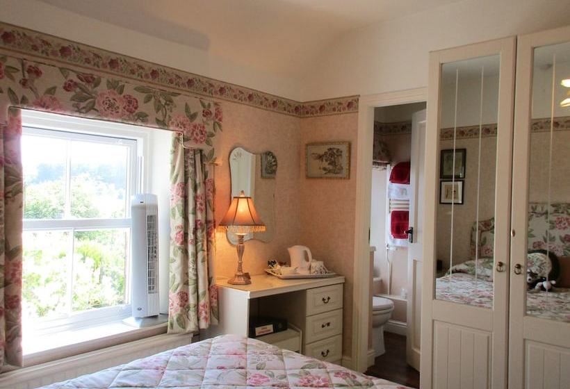 Yew Tree Cottage Bed And Breakfast