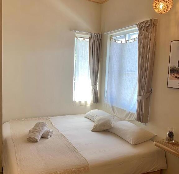 تختخواب و صبحانه W24墾丁民宿墾丁大街一館bnb