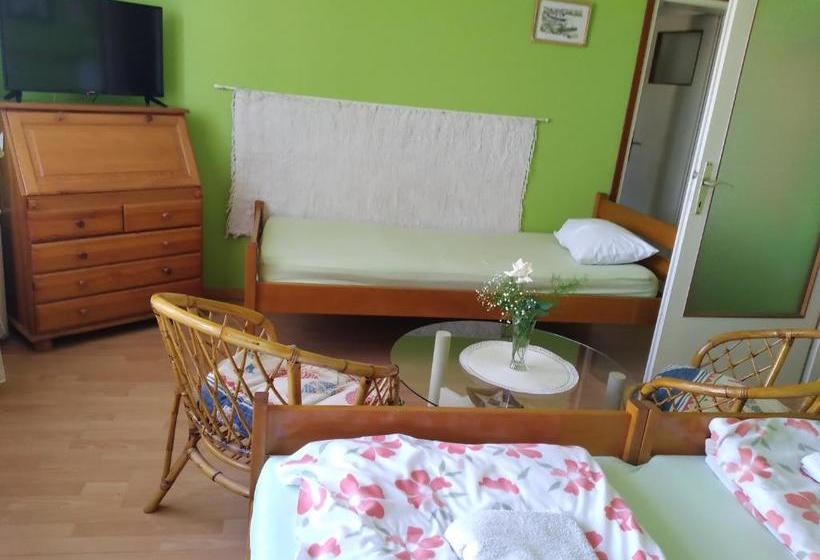 پانسیون Hostel Bata