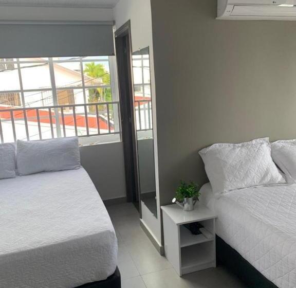 هاستل Summer Breeze