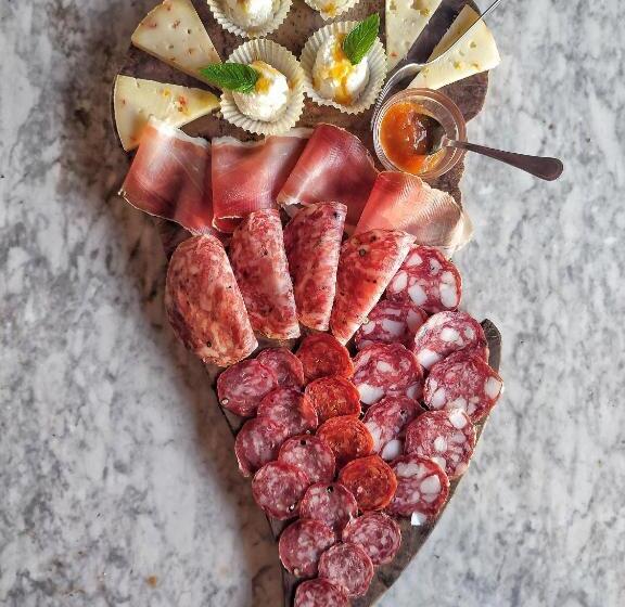 ホテル Agriturismo Podere Santa Rita