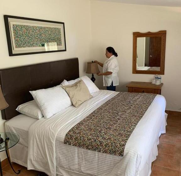 فندق Balneario Tzindejeh