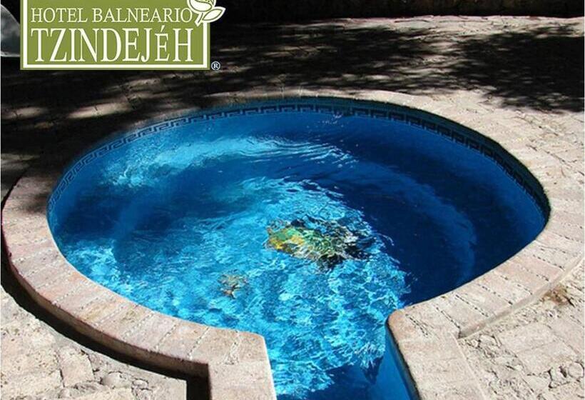 فندق Balneario Tzindejeh