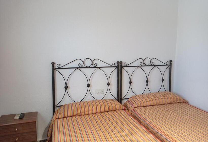 پانسیون Antolin Guest House